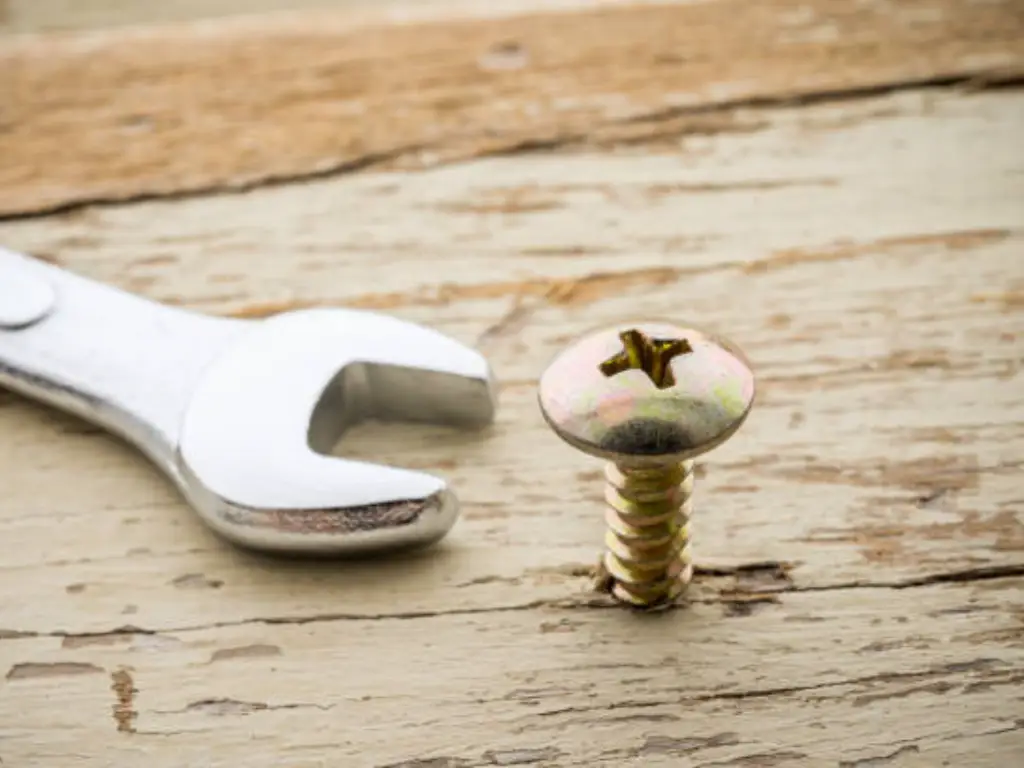 outils pour retirer les vis cassées