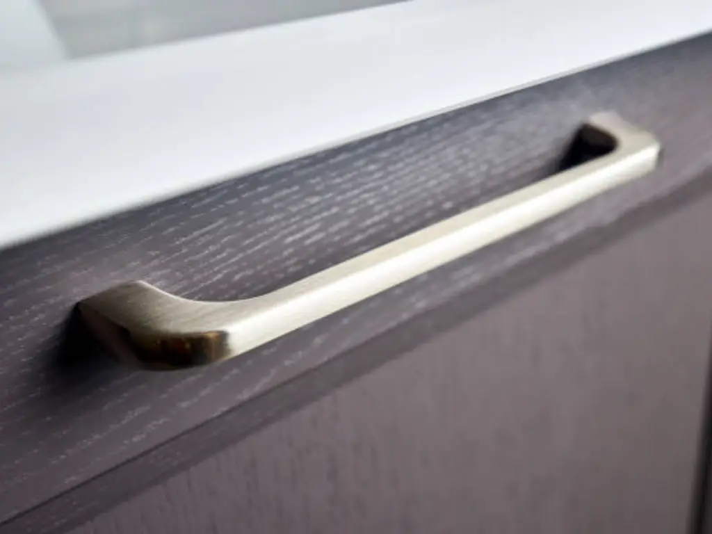 Handle brass classic of cabinet doors