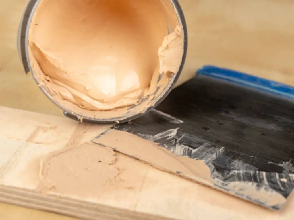 wood putty to fill any small gaps